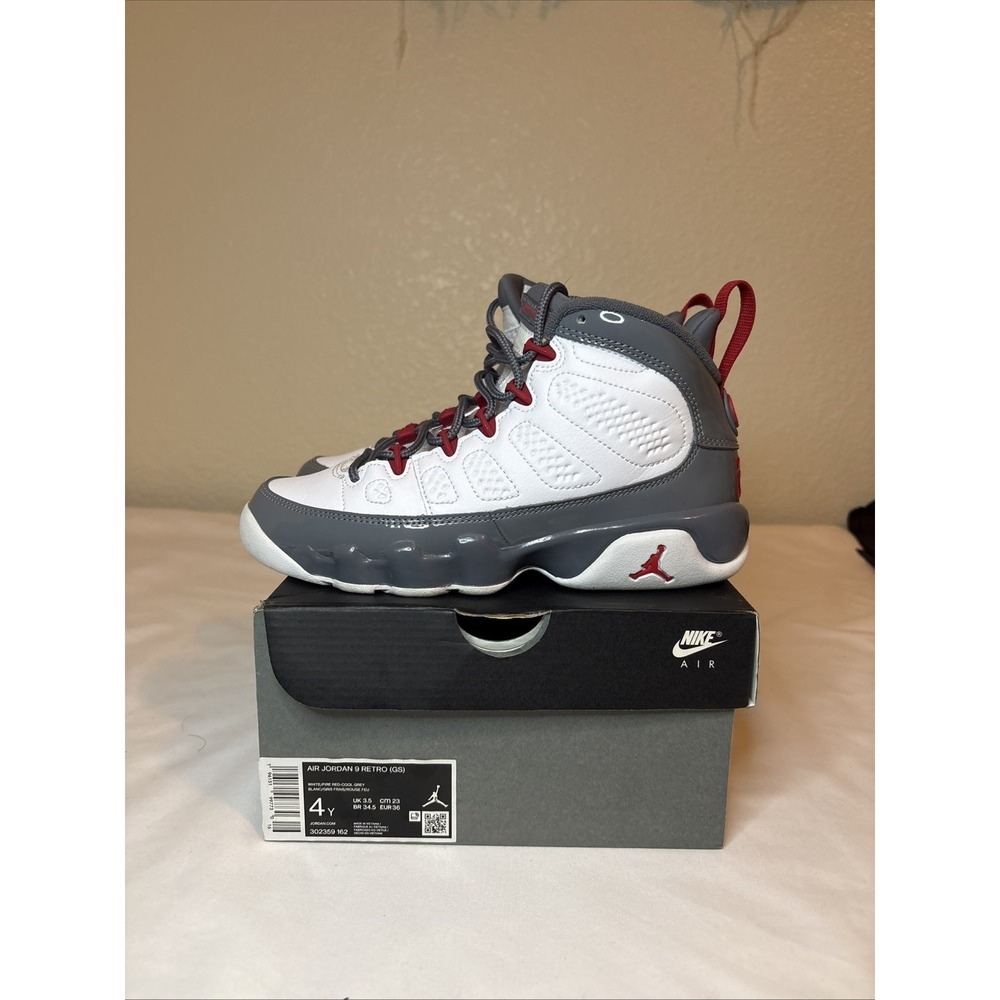 Nike Air Jordan 9 Retro Size 4Y,‎ Fire Red/Cool Grey, 302359-162